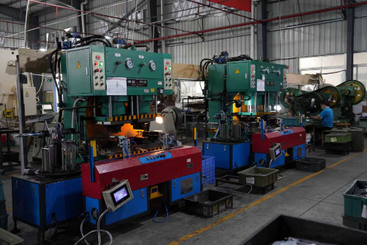 CNC-Klingensch&auml;rfmaschine