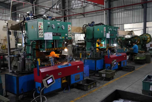 CNC-Klingensch&auml;rfmaschine