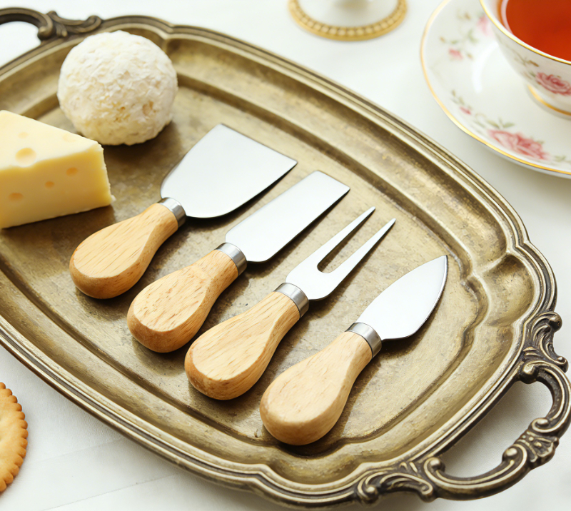 HS4114 5-teiliges K&auml;semesser-Set aus Eichenholz mit K&auml;sebrett