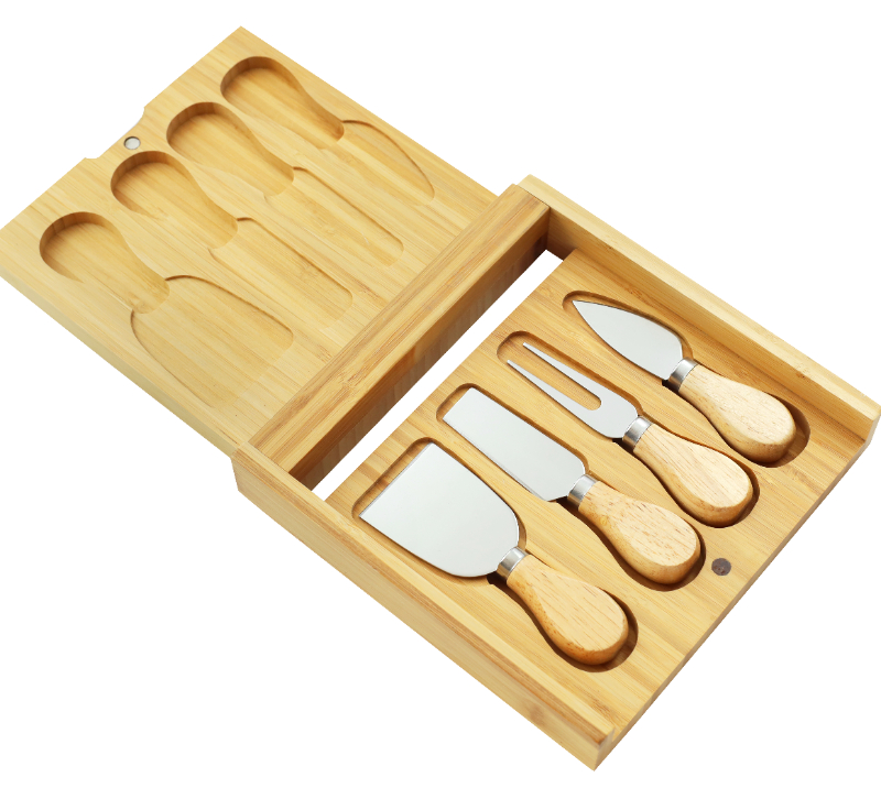 HS4114 5-teiliges K&auml;semesser-Set aus Eichenholz mit K&auml;sebrett