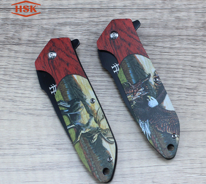 TPK-18 Outdoor-Klappmesser mit Hirschmuster, schwarze taktische Edelstahlklinge mit bedrucktem Griff